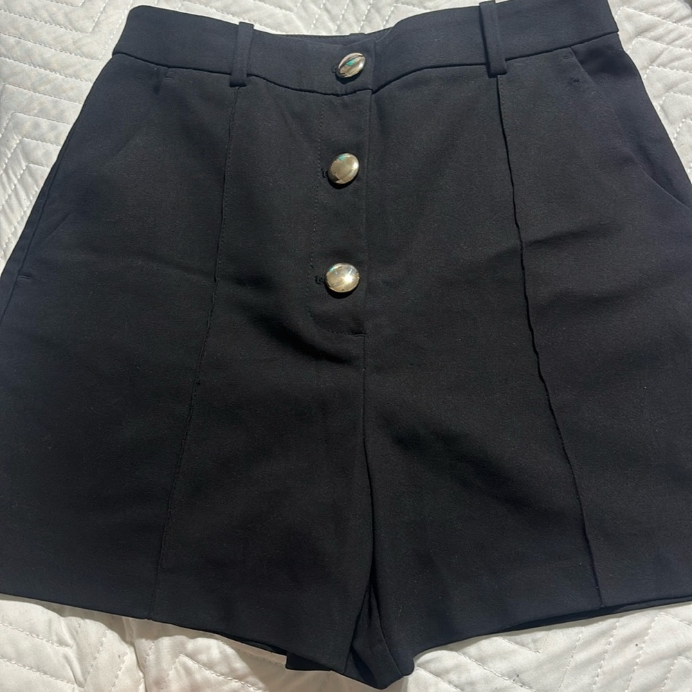 Zara High waisted shorts Size M